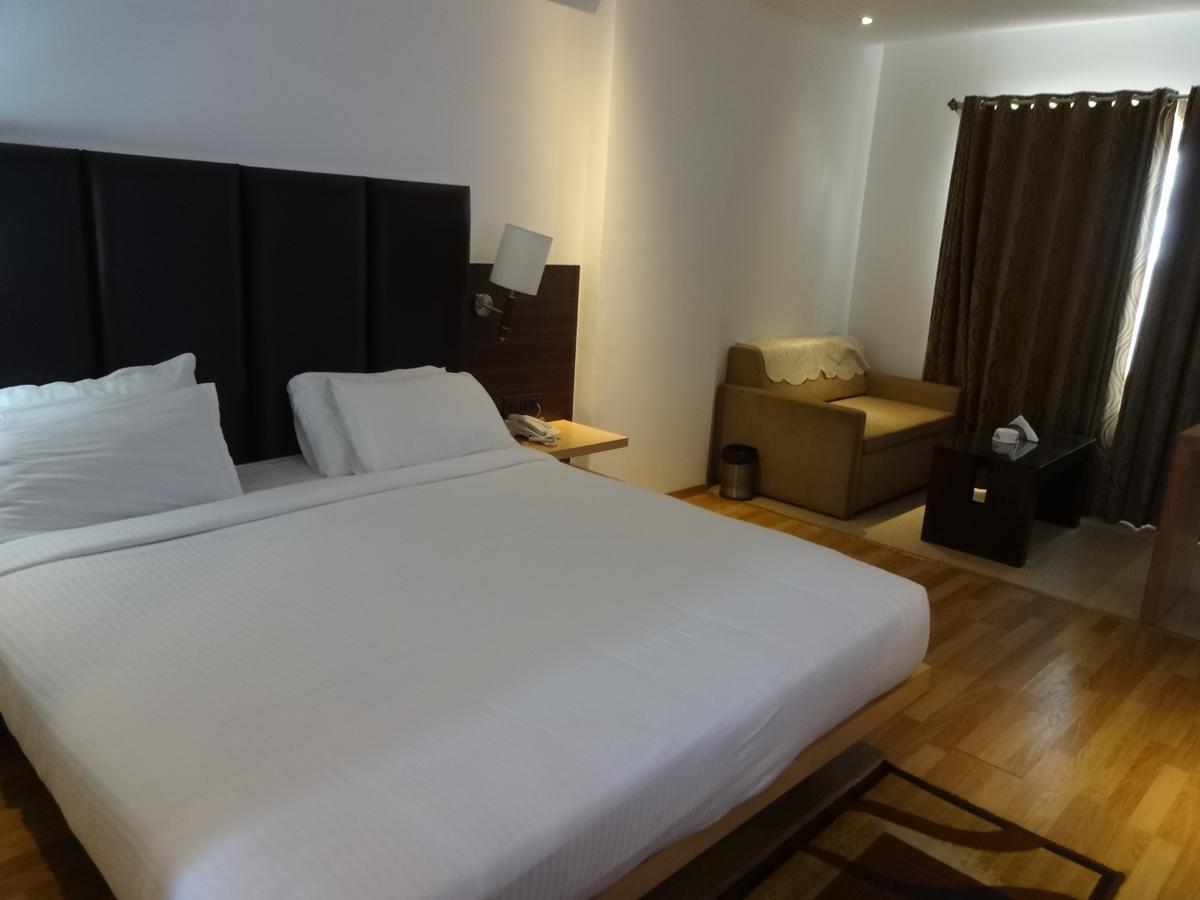 Sea Queen Hotel Kozhikode Zewnętrze zdjęcie